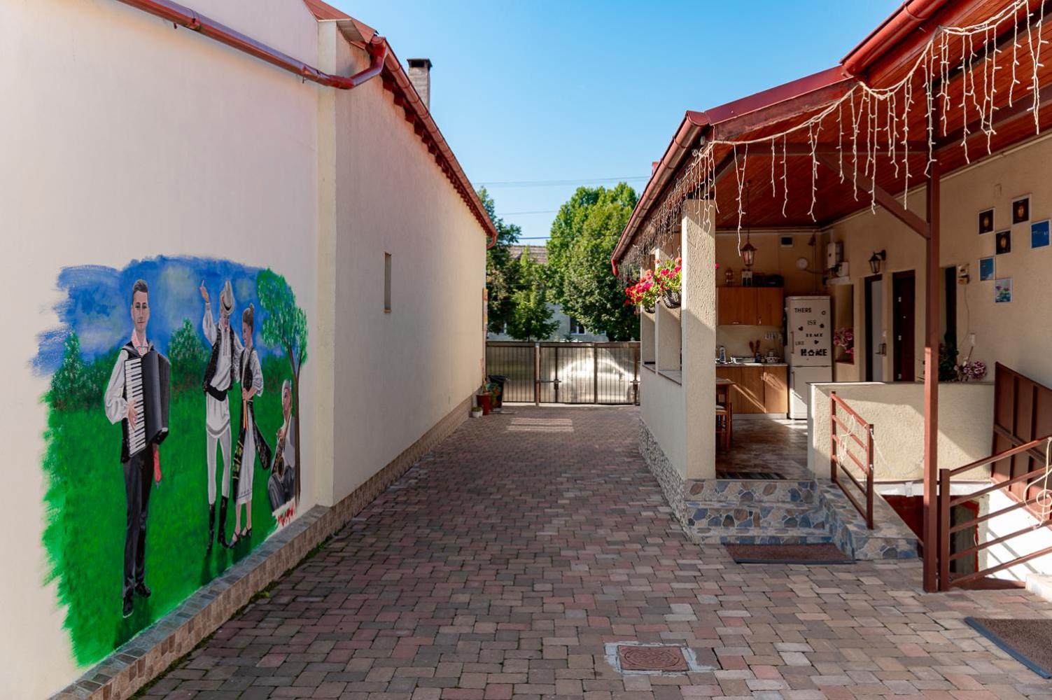 Отель Casa Sol Турда Экстерьер фото