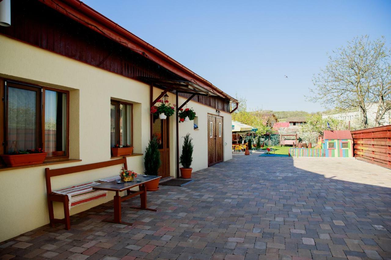 Отель Casa Sol Турда Экстерьер фото